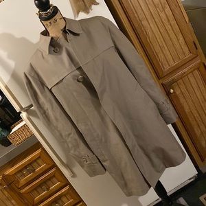 London Fog faux fur lined trench coat size woman’s 2X